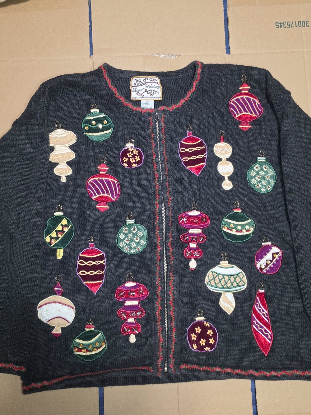 Heirloom Collectibles Vintage Christmas Ornament Cardigan Sweater L